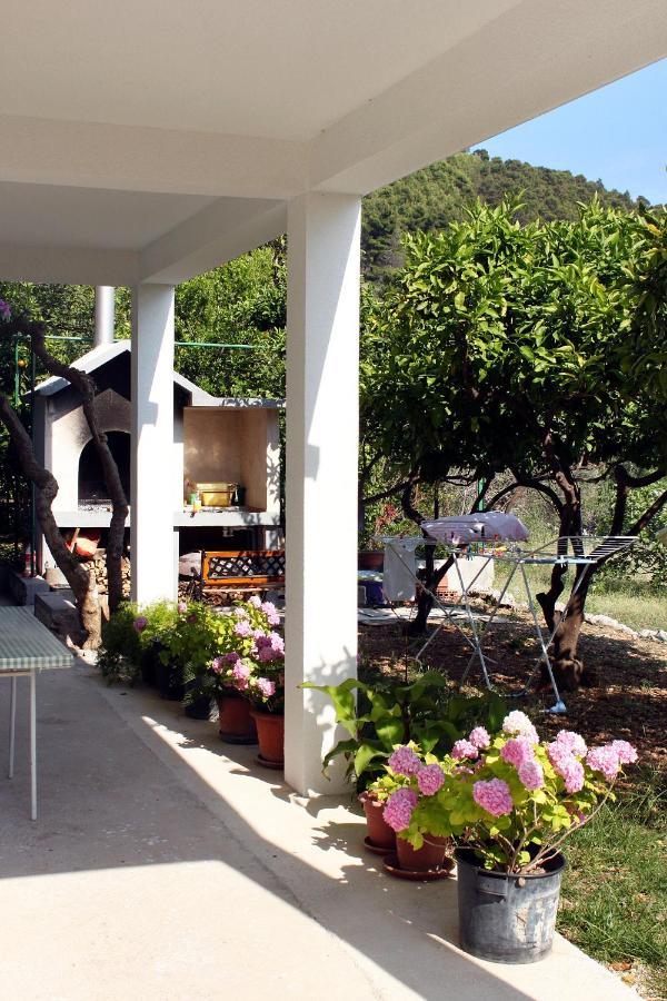 Apartments By The Sea Drvenik Donja Vala, Makarska - 6701 Exterior photo