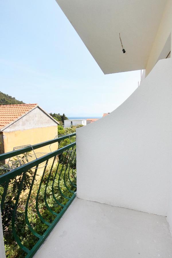 Apartments By The Sea Drvenik Donja Vala, Makarska - 6701 Exterior photo
